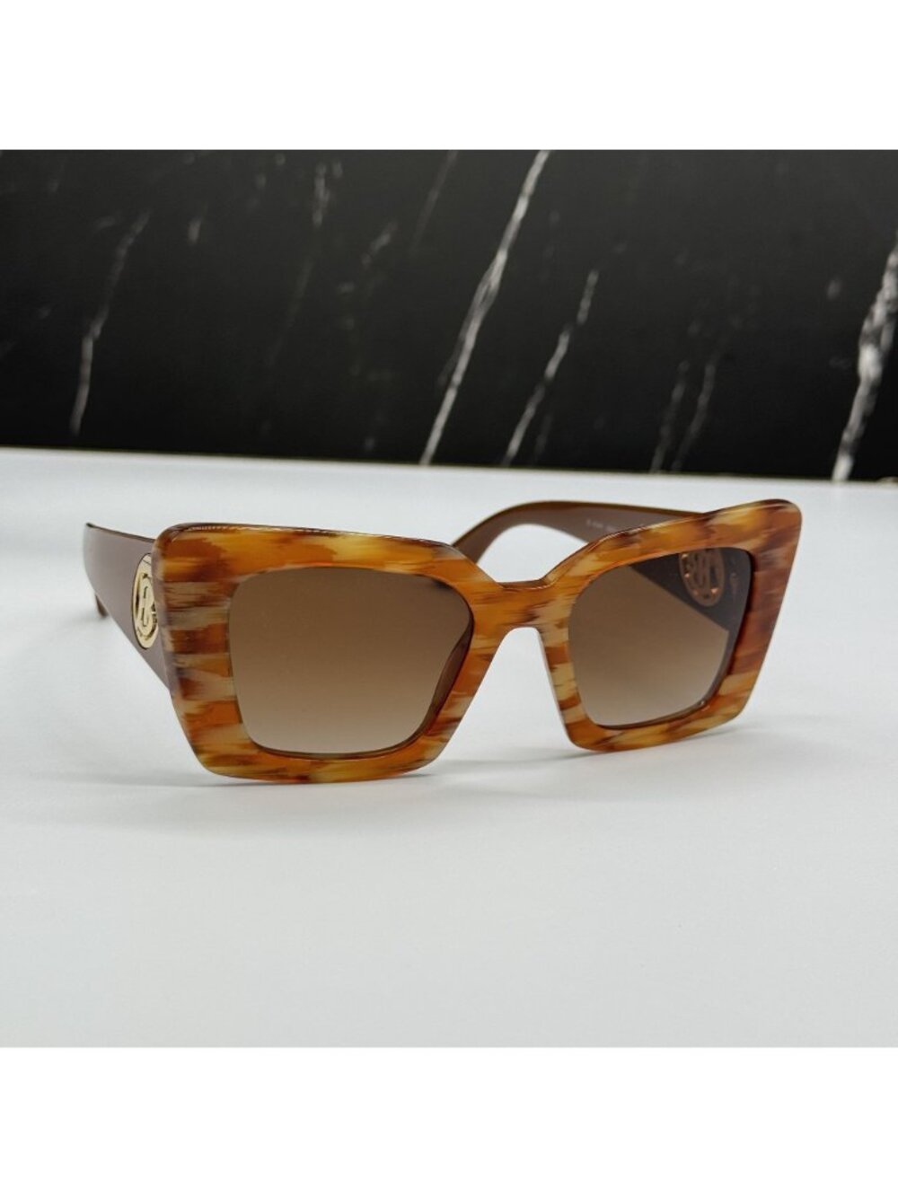 Burberry Be4344 394013 Cat Eye Sunglasses Authentic NEW - Picture 4 of 10